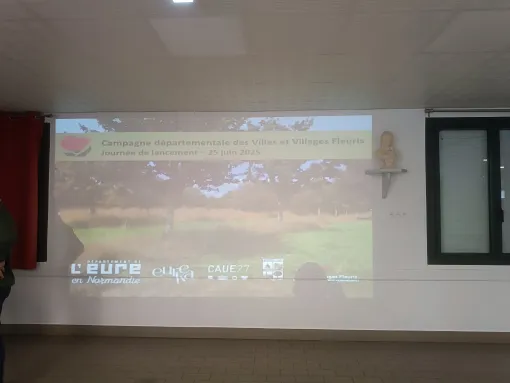 Vert et Beau accompagne les communes de l'Eure vers un fleurissement durable, Rambouillet, Vert et Beau