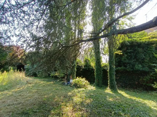 vue-deuxieme-cour-jeu-ombre-et-lumiere