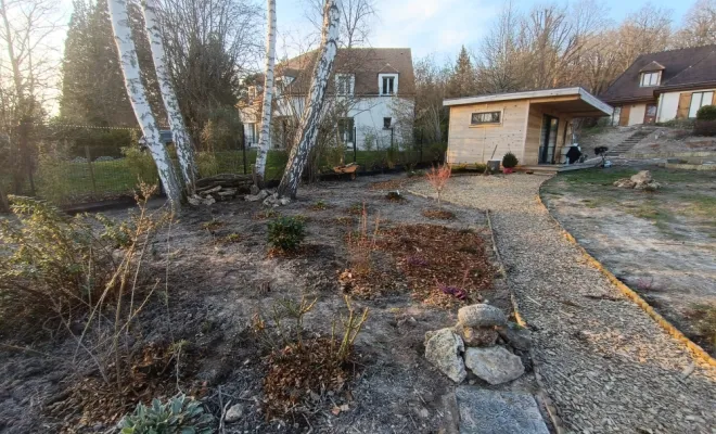 Le chalet apaisant à St-Rémy-l'Honoré - Conception et réalisation- vue depuis le parking