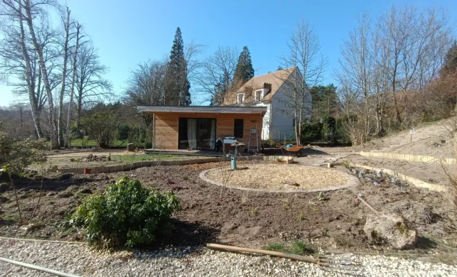 Le chalet apaisant à St-Rémy-l'Honoré - Conception et réalisation- plantations
