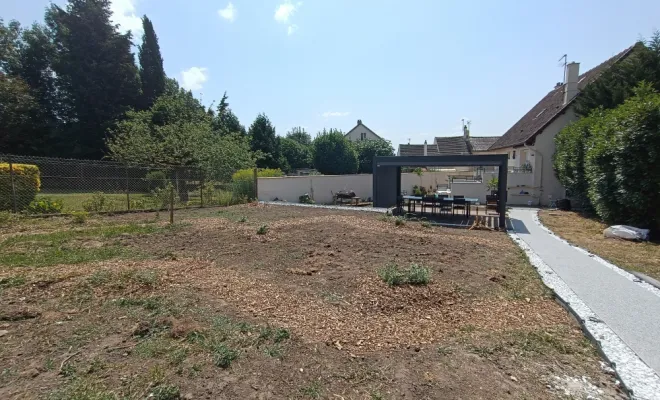 un-lieu-de-vie-exterieur-Yvelines-Conception-Realisation-après vue depuis le fond du jardin